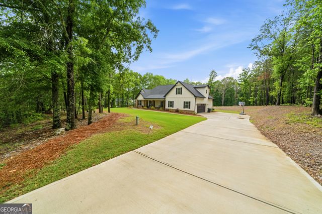 14 Stratford Way, Kingston, GA 30145