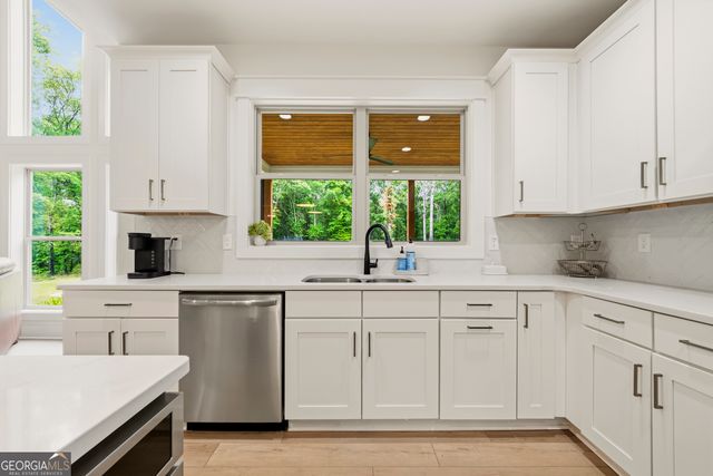 14 Stratford Way, Kingston, GA 30145