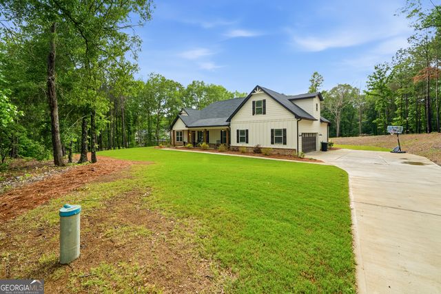 14 Stratford Way, Kingston, GA 30145