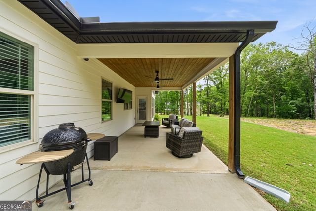 14 Stratford Way, Kingston, GA 30145