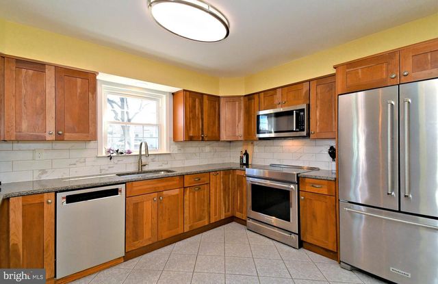 1612 BROADFIELD CIRCLE, Maple Glen, PA 19002