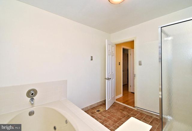 1612 BROADFIELD CIRCLE, Maple Glen, PA 19002