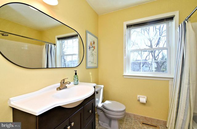 1612 BROADFIELD CIRCLE, Maple Glen, PA 19002