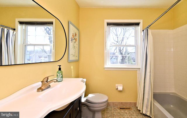 1612 BROADFIELD CIRCLE, Maple Glen, PA 19002