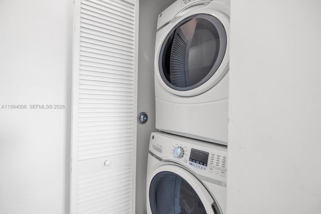 4444 NW 8th Ct, Plantation, FL 33317