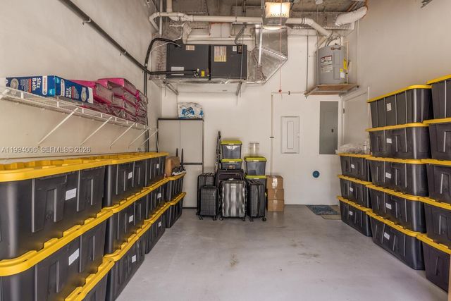 4444 NW 8th Ct, Plantation, FL 33317