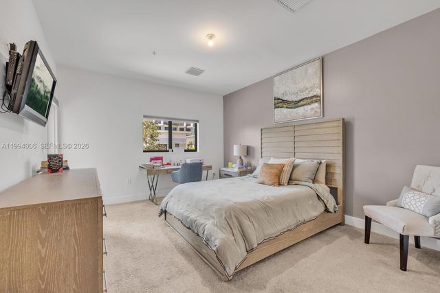 4444 NW 8th Ct, Plantation, FL 33317