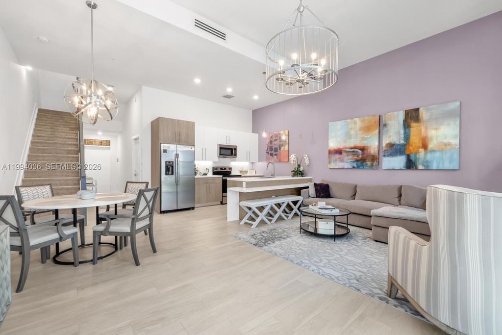 4444 NW 8th Ct, Plantation, FL 33317