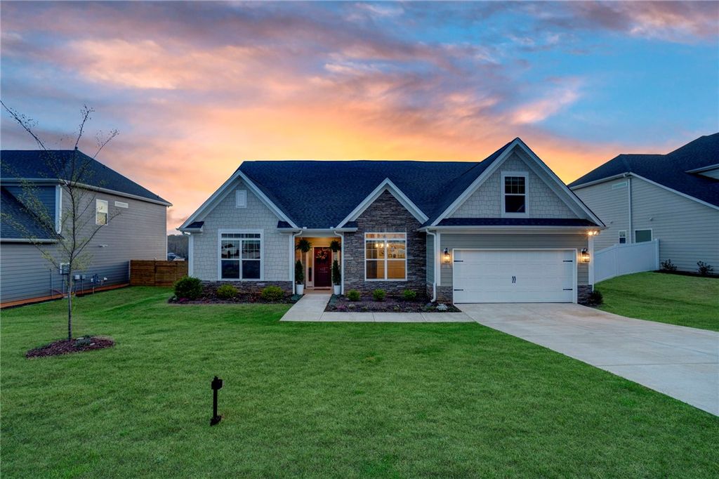 142 Juniper Hill Drive, Easley, SC 29642