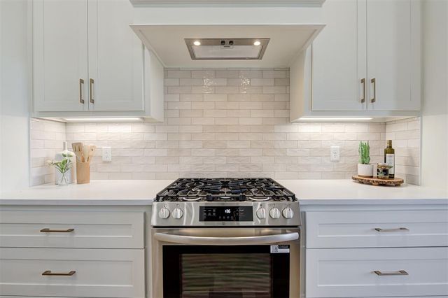 9273 Regado Court, Guthrie, OK 73044