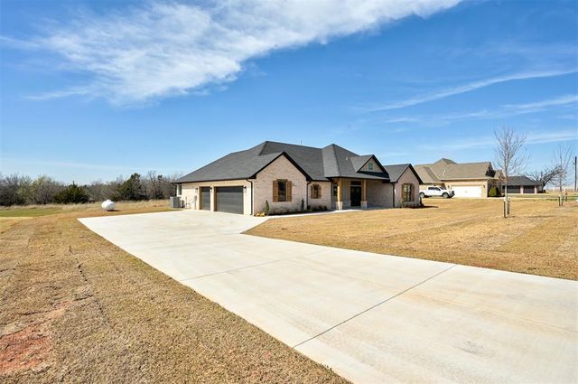 9273 Regado Court, Guthrie, OK 73044