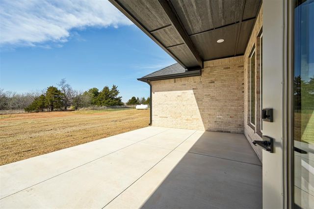 9273 Regado Court, Guthrie, OK 73044