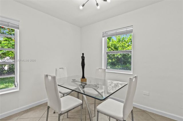 600 NE 44th St, Deerfield Beach, FL 33064