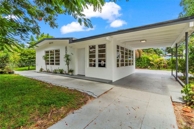 600 NE 44th St, Deerfield Beach, FL 33064