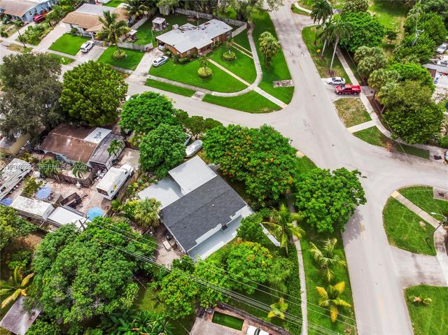600 NE 44th St, Deerfield Beach, FL 33064