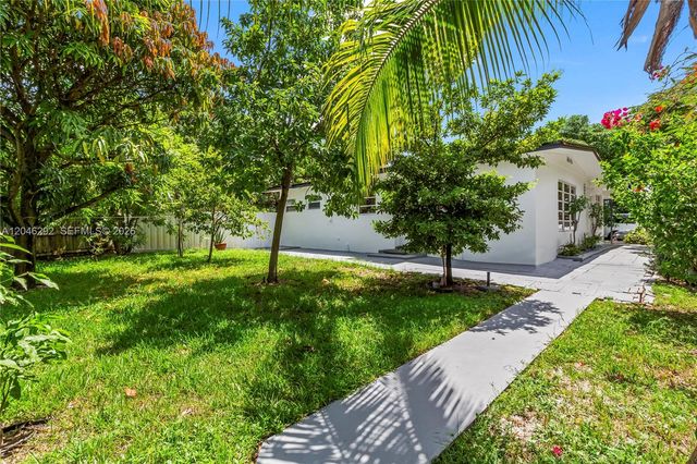 600 NE 44th St, Deerfield Beach, FL 33064