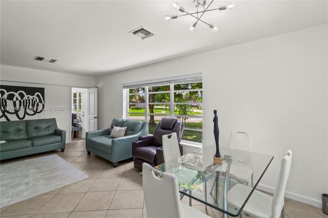 600 NE 44th St, Deerfield Beach, FL 33064