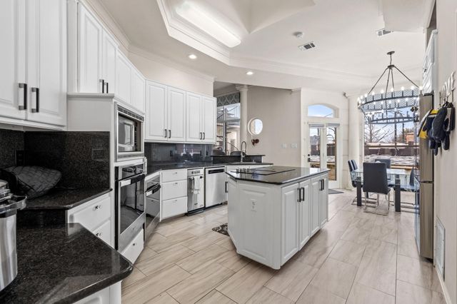 200 Mill Crossing W, Colleyville, TX 76034