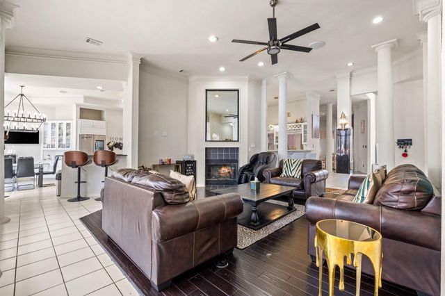 200 Mill Crossing W, Colleyville, TX 76034