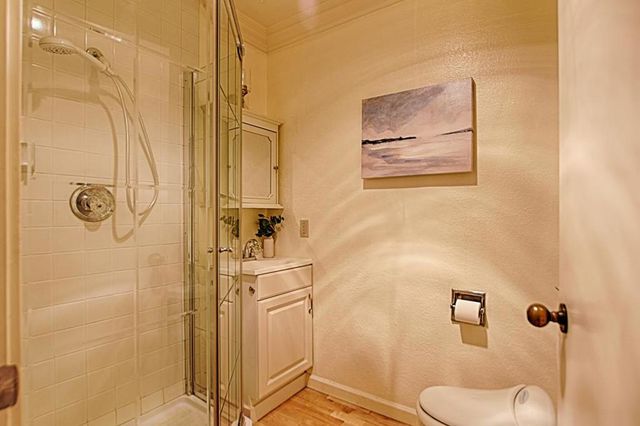2140 Santa Cruz Avenue B106, Menlo Park, CA 94025