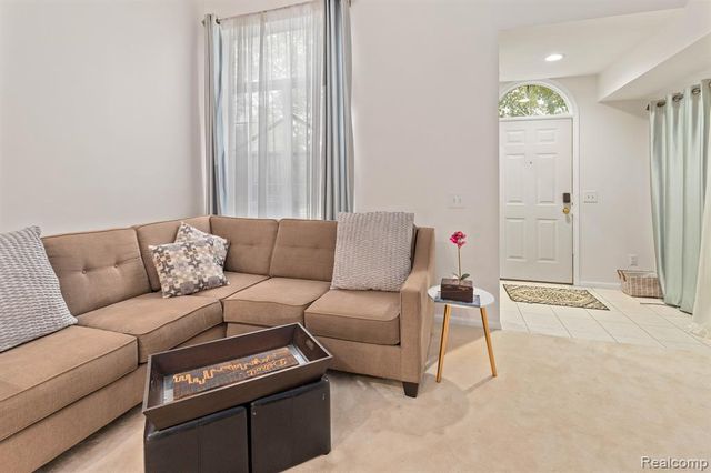 1800 Campau Farms Circle, Detroit, MI 48207