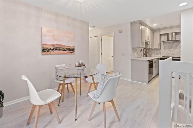 1800 Campau Farms Circle, Detroit, MI 48207