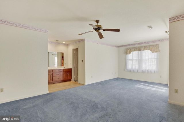 20020 MT AETNA RD, Hagerstown, MD 21742