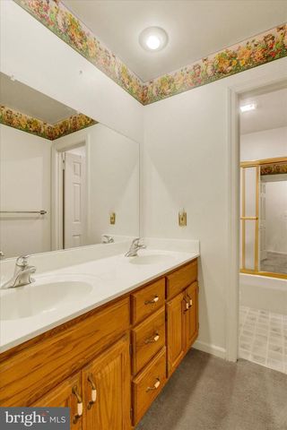 20020 MT AETNA RD, Hagerstown, MD 21742