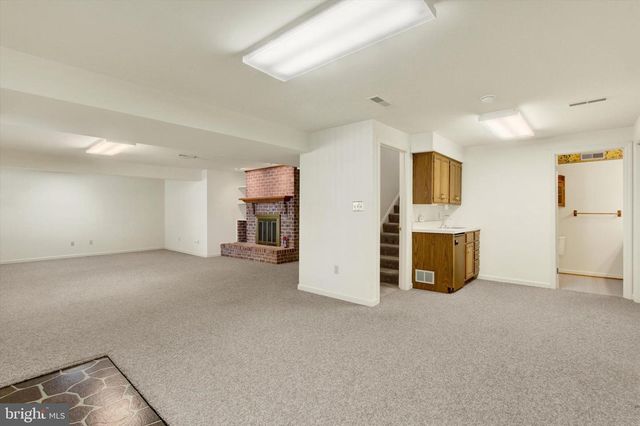 20020 MT AETNA RD, Hagerstown, MD 21742
