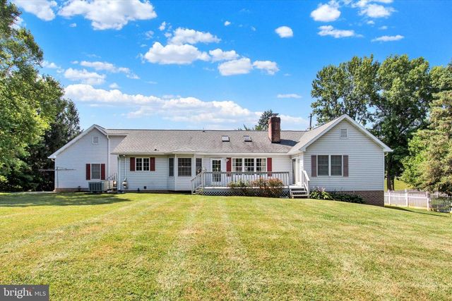 20020 MT AETNA RD, Hagerstown, MD 21742