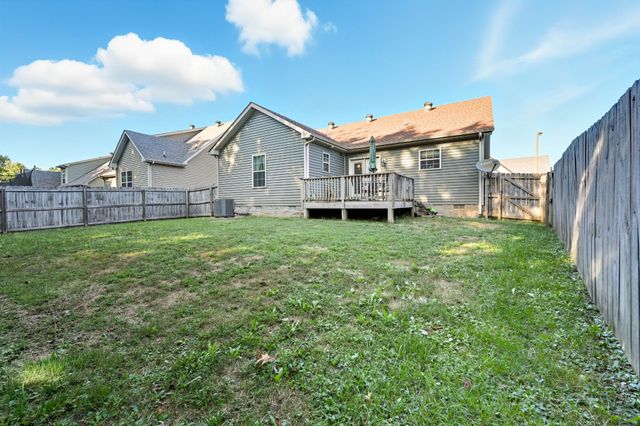 3690 Fox Tail Dr, Clarksville, TN 37040
