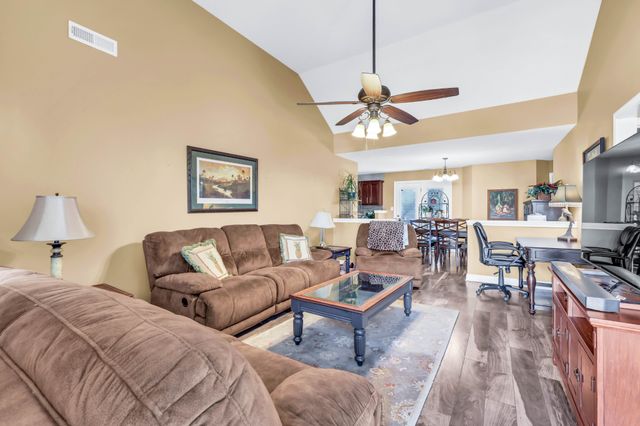 3690 Fox Tail Dr, Clarksville, TN 37040