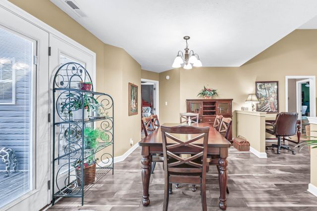3690 Fox Tail Dr, Clarksville, TN 37040