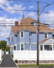 223 Massachusetts Avenue, Providence, RI 02905