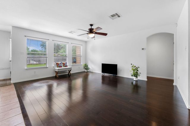 150 Breccia CV, Buda, TX 78610