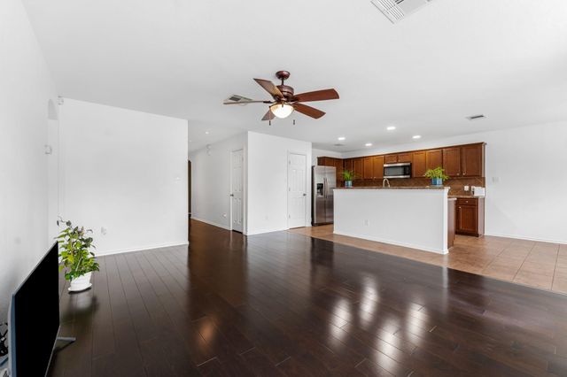 150 Breccia CV, Buda, TX 78610