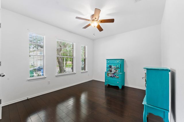 150 Breccia CV, Buda, TX 78610