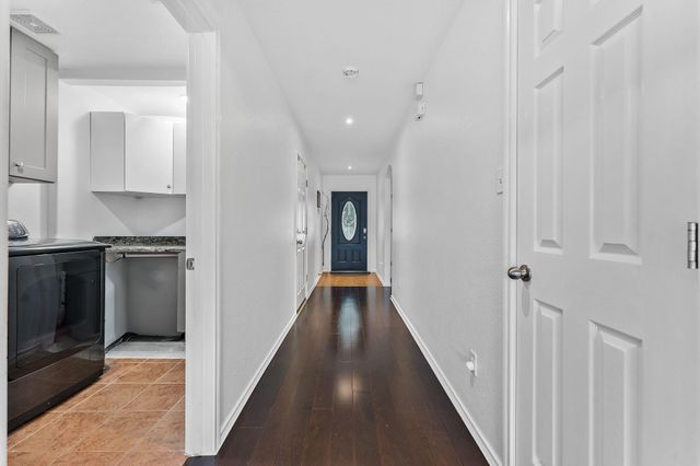 150 Breccia CV, Buda, TX 78610