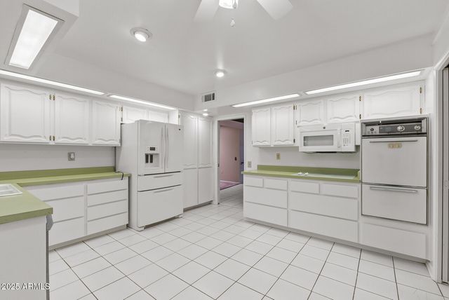 14830 N CAMEO Drive, Sun City, AZ 85351