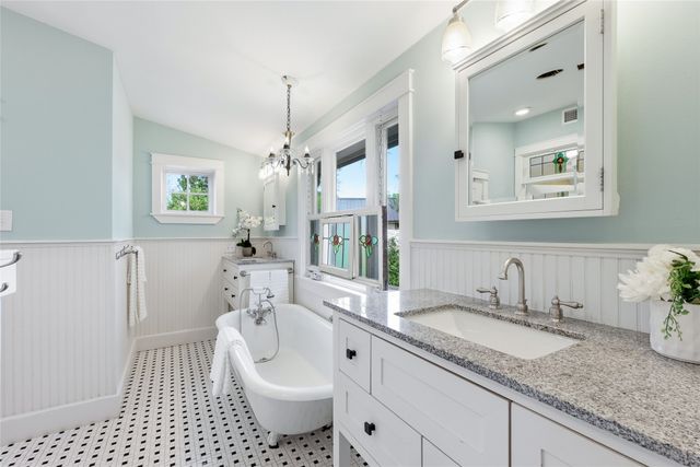 9204 Hermosa Drive, Dallas, TX 75218