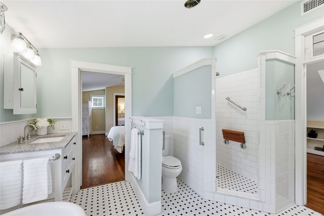 9204 Hermosa Drive, Dallas, TX 75218