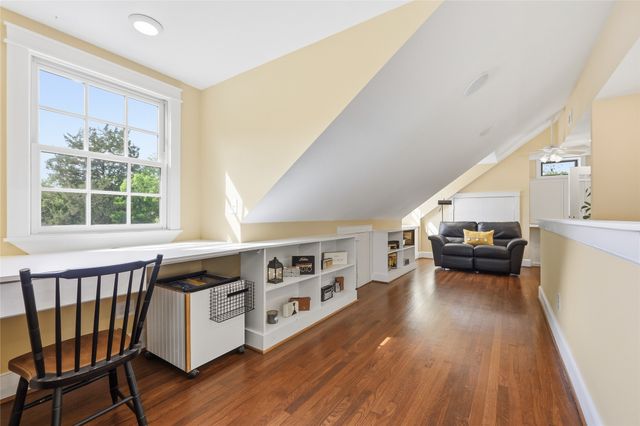 9204 Hermosa Drive, Dallas, TX 75218