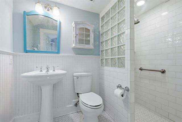 9204 Hermosa Drive, Dallas, TX 75218