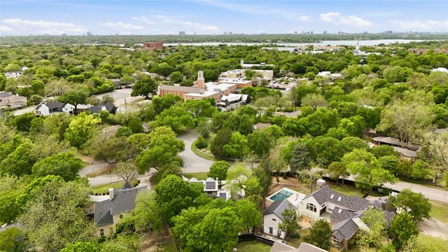 9204 Hermosa Drive, Dallas, TX 75218