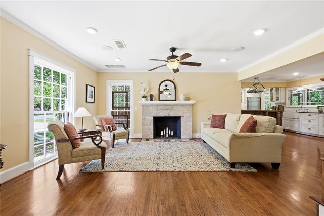 9204 Hermosa Drive, Dallas, TX 75218