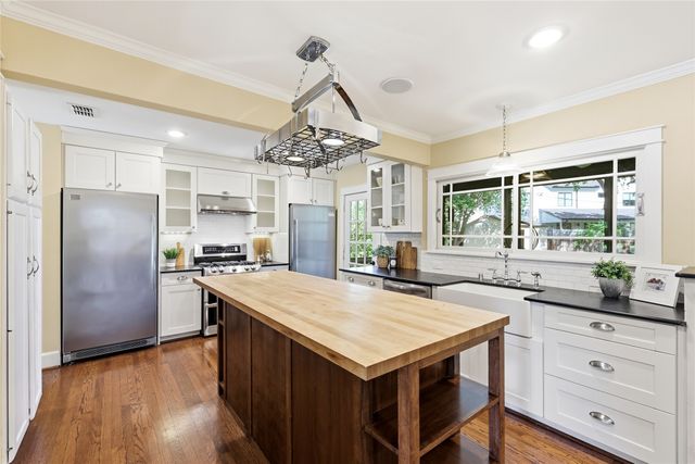 9204 Hermosa Drive, Dallas, TX 75218