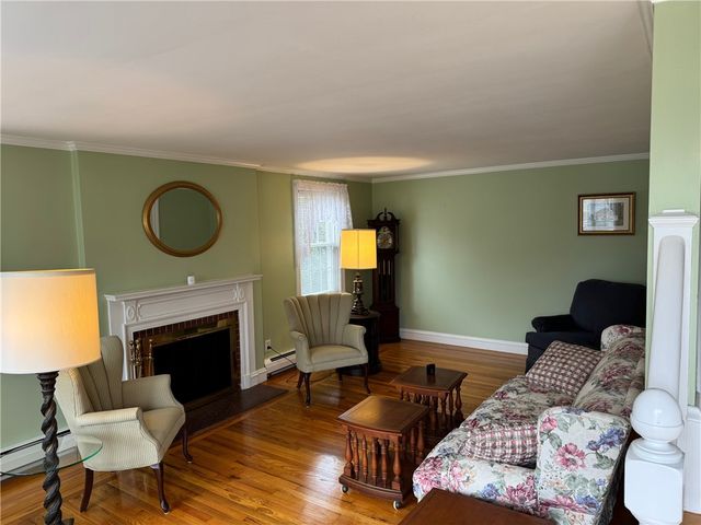 20 Hill Top Drive, Cranston, RI 02920