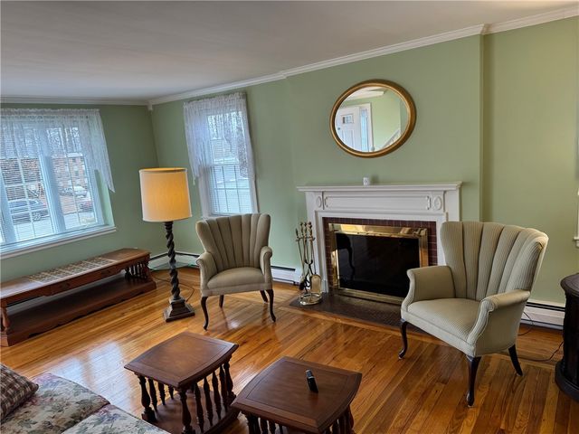 20 Hill Top Drive, Cranston, RI 02920