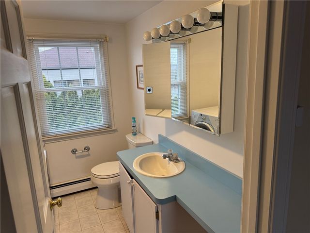 20 Hill Top Drive, Cranston, RI 02920