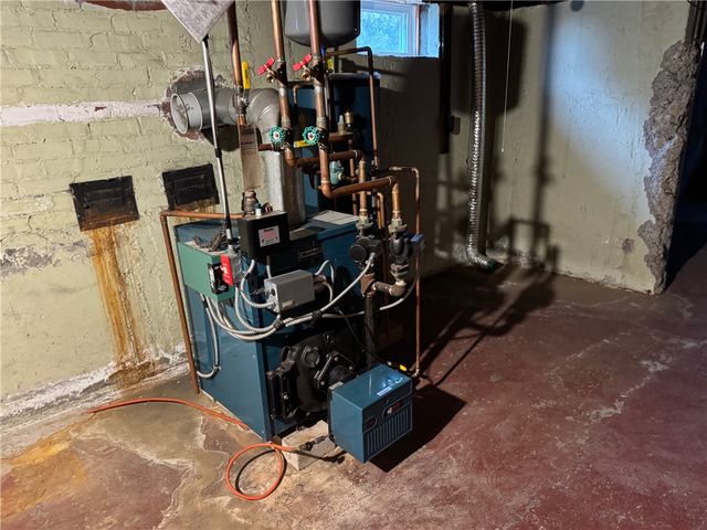 20 Hill Top Drive, Cranston, RI 02920